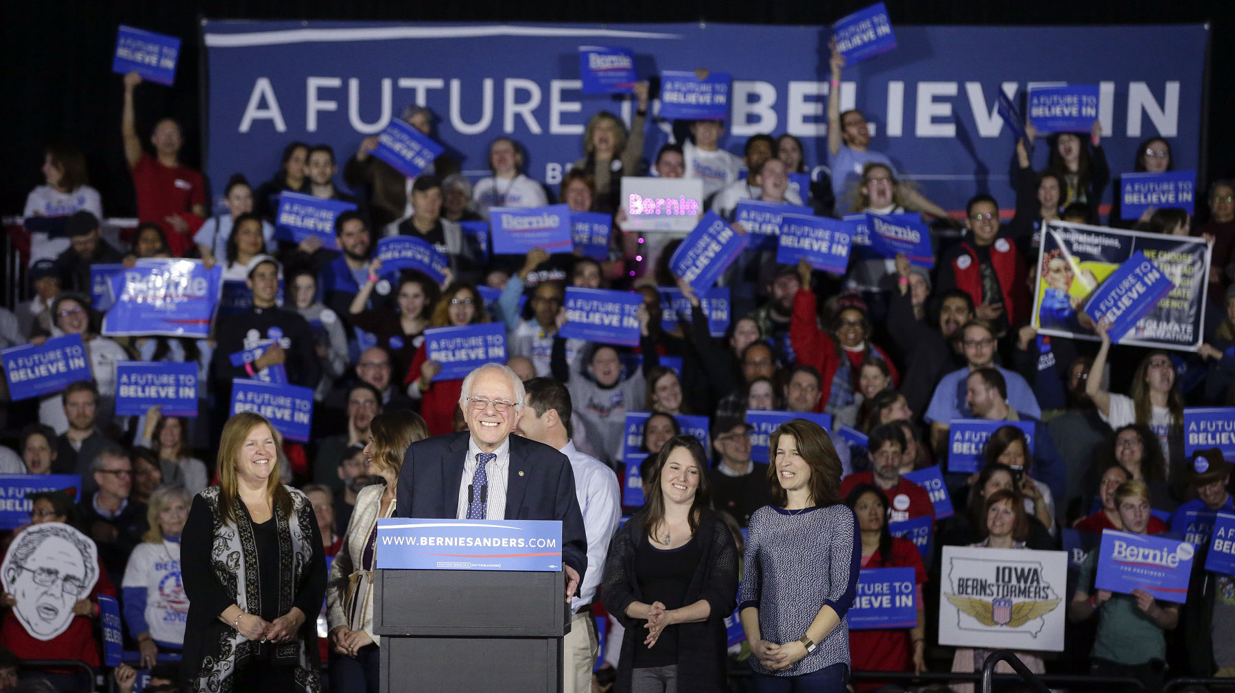 IOWA CAUCUS 2016 - LATE
